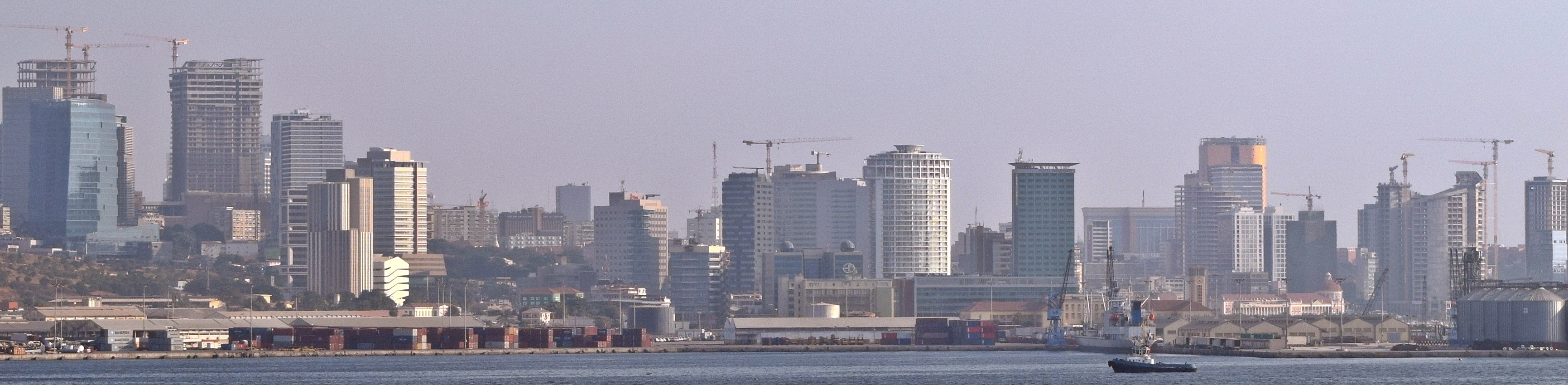 Vista panorâmica da Baía de Luanda